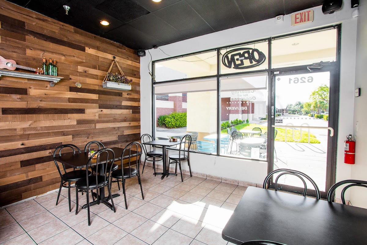 Mima's 1868 Cuban Cafe